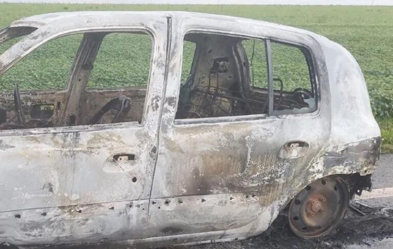 Cabelereira é encontrada morta queimada junto com três filhos