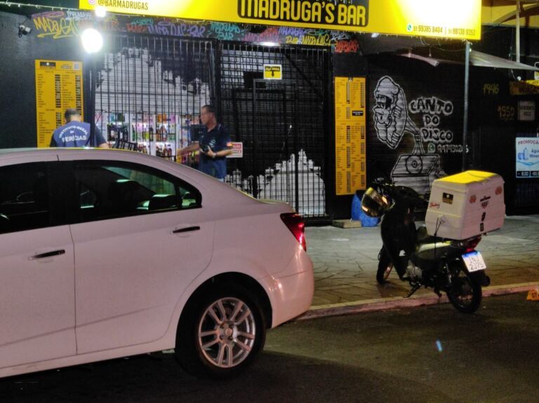 Criminosos atacam motoboy a tiros em Canoas