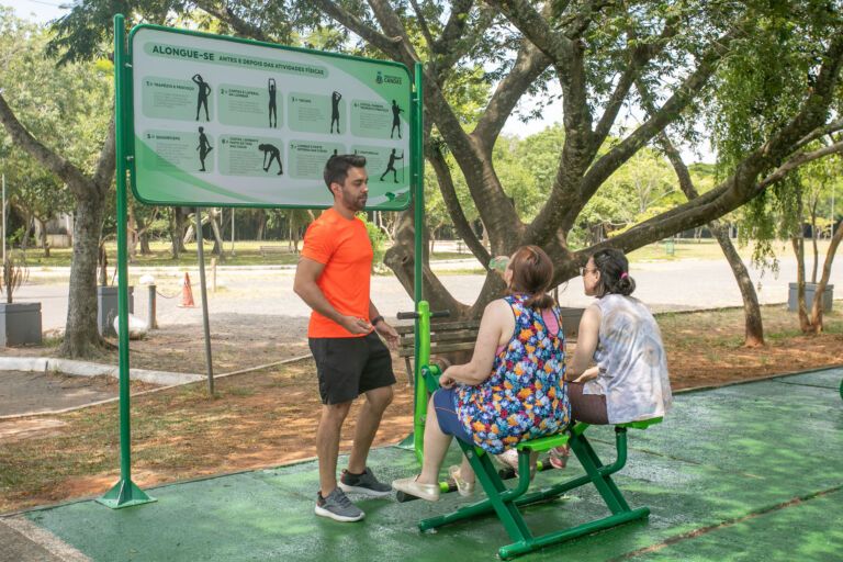Parque Eduardo Gomes recebe novos equipamentos de academia ao ar livre em Canoas