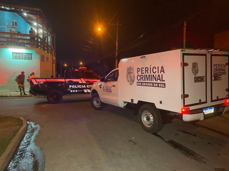 Homem é morto a tiros no meio da rua em Canoas