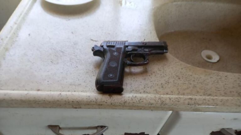 Mulher é presa em flagrante após matar o marido