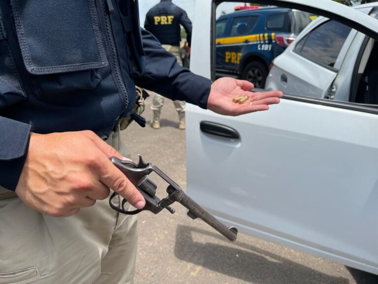 Polícia prende homem que tentou matar a esposa em Canoas