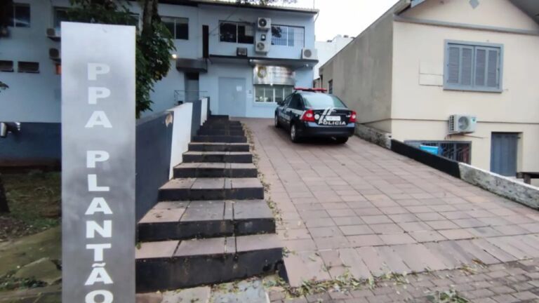 Homem é preso após tentar roubar picanha