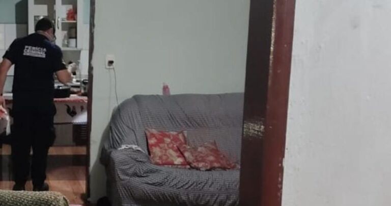 Polícia diz que integrante de facção é morto a tiros dentro de casa