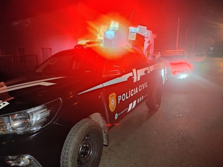Mulher é encontrada morta dentro de casa em Canoas