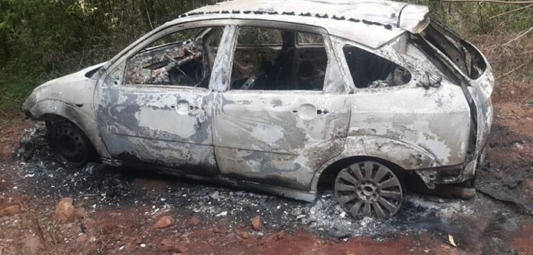 Corpo de homem é encontrado queimado