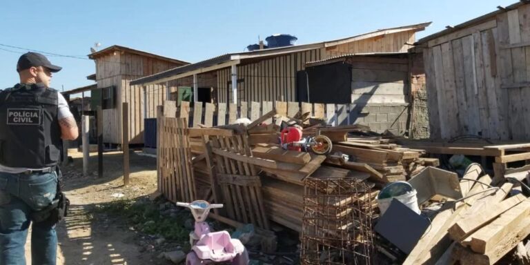 Homem que matou adolescente de 15 anos e tentou matar crianças de três e quatro é preso pela Polícia Civil