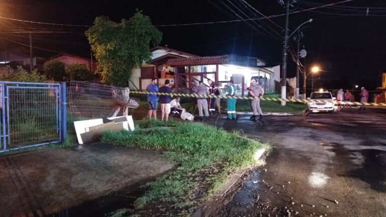 Homem é executado na rua com vários tiros