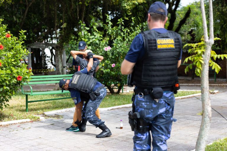 Flanelinhas são alvos de operação em Canoas
