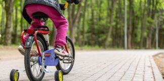 Andar de bicicleta ajuda no desenvolvimento infantil, diz estudo