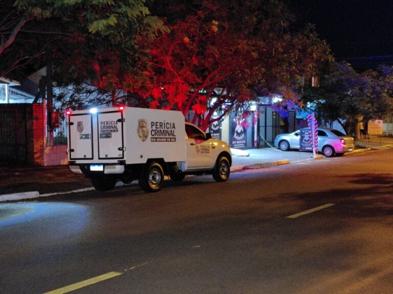 Identificado homem que morreu a tiros após criminosos invadirem sua casa em Canoas