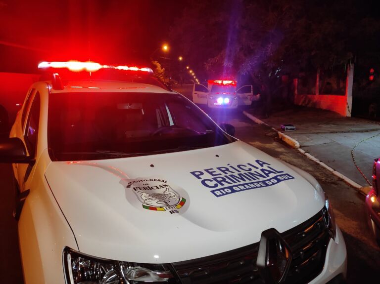 Jovem de 21 anos é morto com diversos tiros pelo corpo