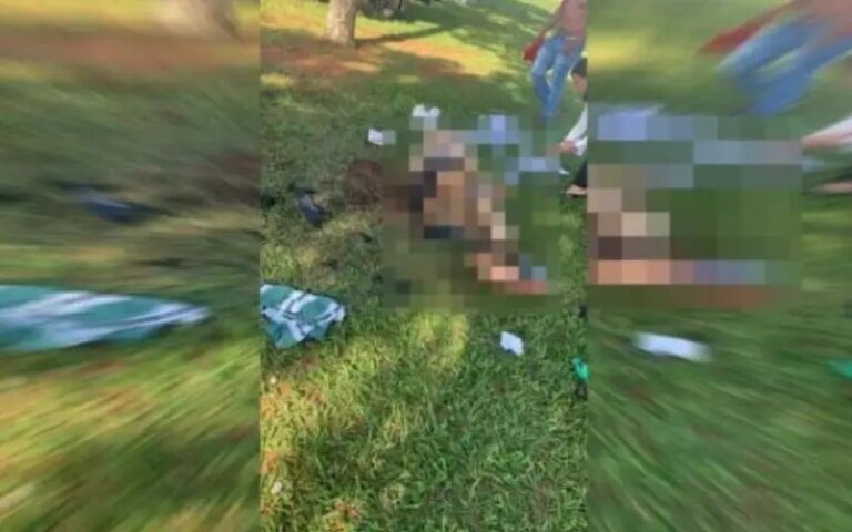 Homem coloca fogo em sí próprio