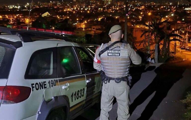 Criminosos invadem casa para matar homem a tiros