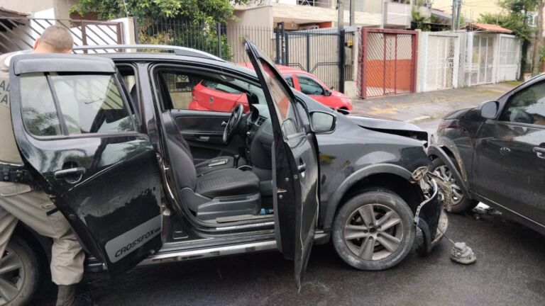 Criminosos que estavam roubando residências em Canoas são presos pela Brigada Militar