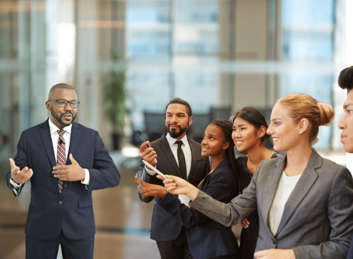Pessoas pretas têm menos chances de atuarem como líderes em empresas de TI