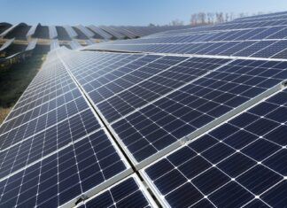 Sistemas fotovoltaicos crescem em cenário tecnológico