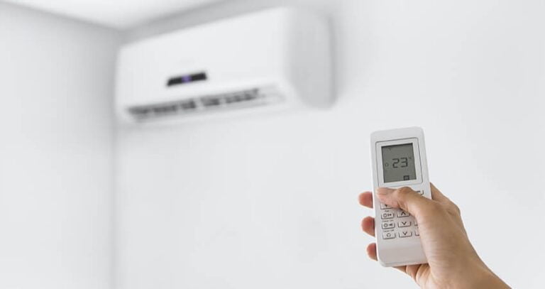 Especialista auxilia no uso do ar-condicionado certo