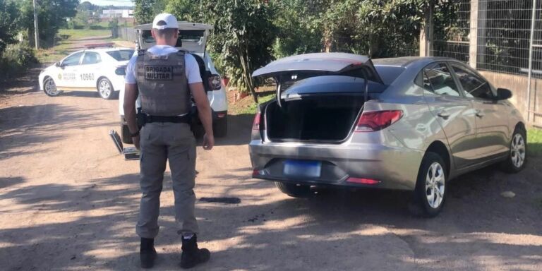 Criminoso morre ao capotar carro fugindo da polícia