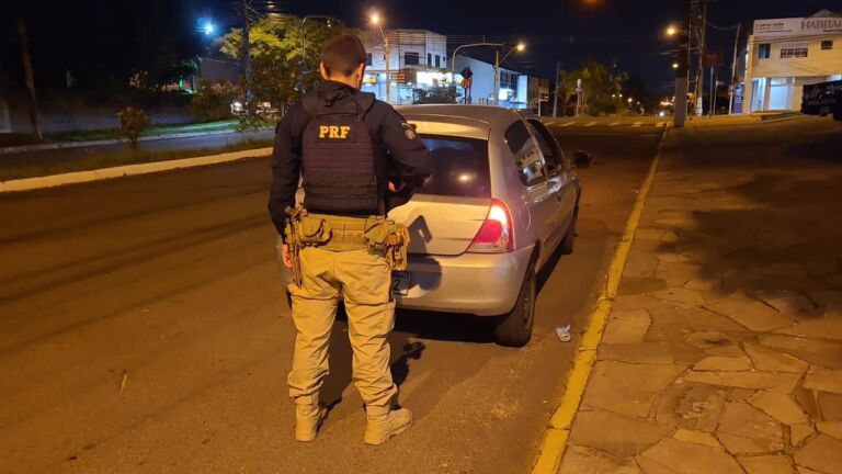 Ladrão de carros é preso após tentar fugir da polícia em Canoas