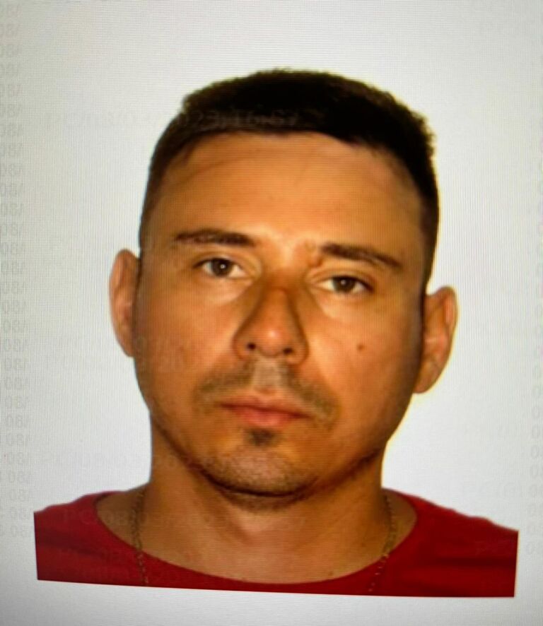 Quem é o criminoso que fugiu da polícia em frente a hospital de Canoas