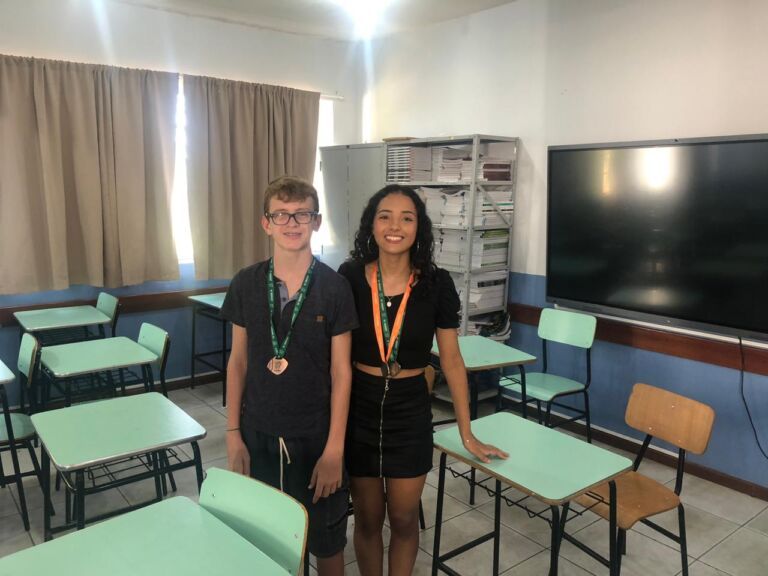 Alunos da Rede Municipal de Canoas ganham medalhas de prata na Olímpiada Brasileira de Matemática