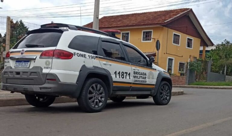 Mulher é agredida e expulsa de casa pelo próprio filho