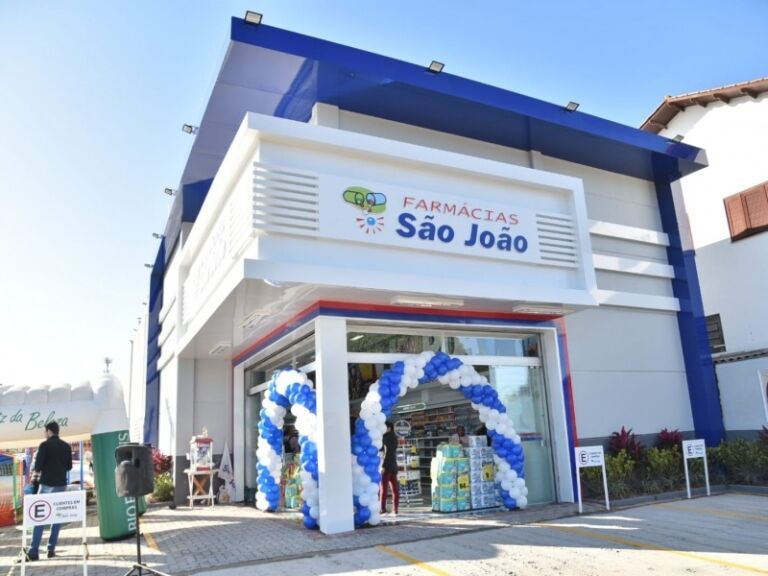 São João vai abrir a farmácia de número 1000 da rede