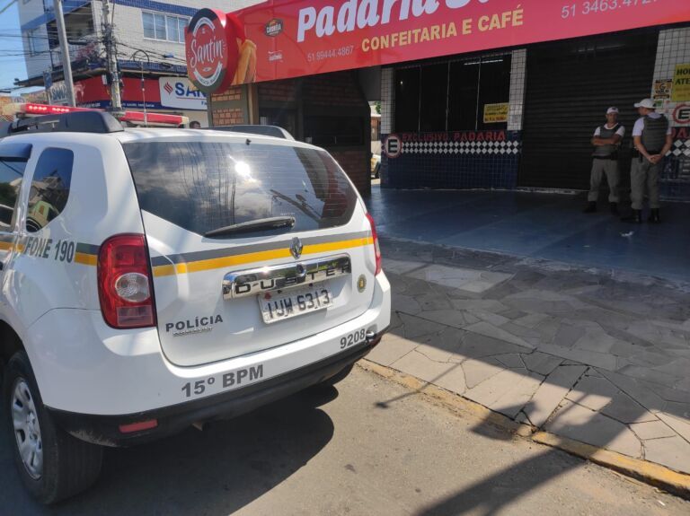Identificado homem morto com mais de 25 tiros na padaria em Canoas