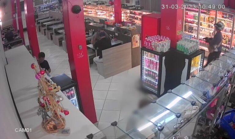 Vídeo mostra execução dentro de padaria em Canoas