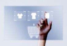 E-commerce tem previsão de crescimento em 2023, diz estudo da ABCoom