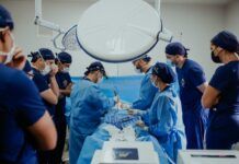 Cirurgia de mama com cicatriz reduzida traz maior segurança às mulheres no verão