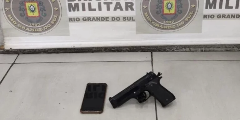 Criminoso assalta pedestre com arma de brinquedo e acaba preso
