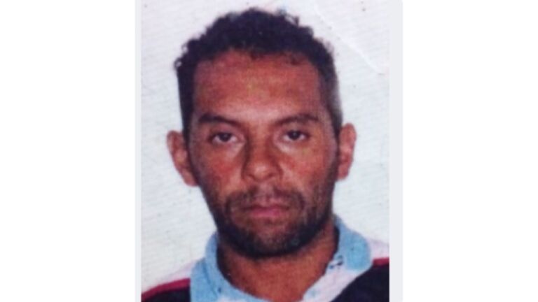 Ladrão é morto a tiros andando na rua