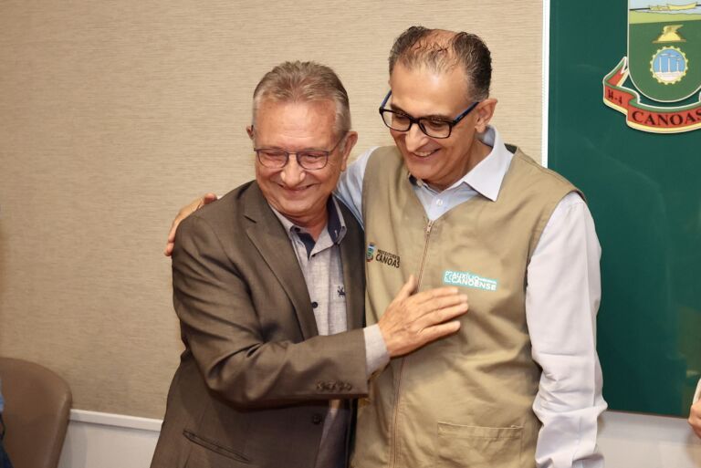 “Hoje é um reencontro daqueles que buscam o melhor para Canoas”, afirma Jairo Jorge durante reunião com Busato