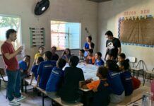 Crianças e adolescentes recebem aulas gratuitas de animação e desenho em MG