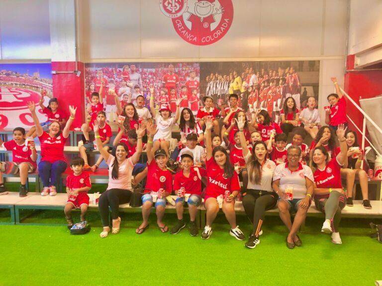 Crianças de Canoas conhecem o Estádio Beira-Rio