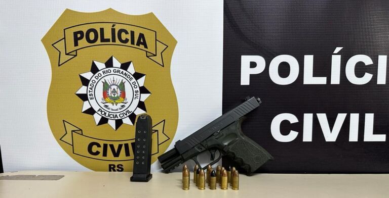 Criminoso tenta matar homem a tiros em praça