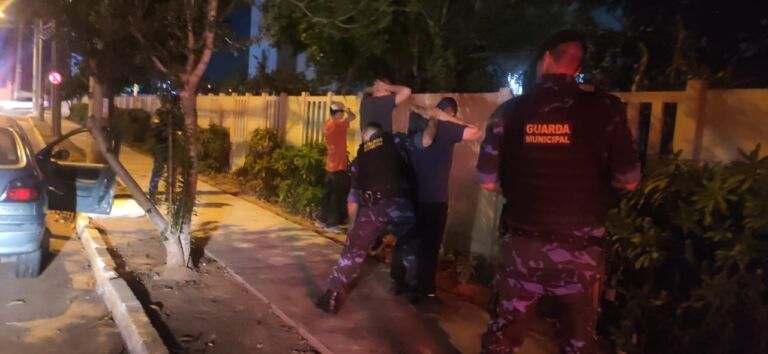 Guarda Municipal faz operação em bairro de Canoas para evitar assaltos