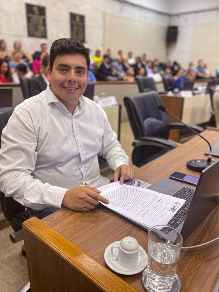 CANOAS | Vereador cria lei que exige seguranças armados e câmeras de segurança em escolas e creches da cidade