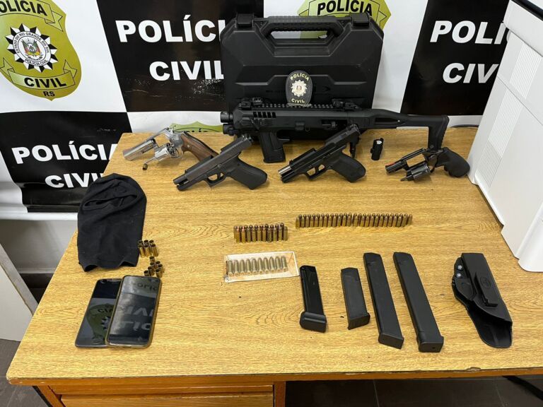 Criminosos são presos com arsenal de armas em Nova Santa Rita