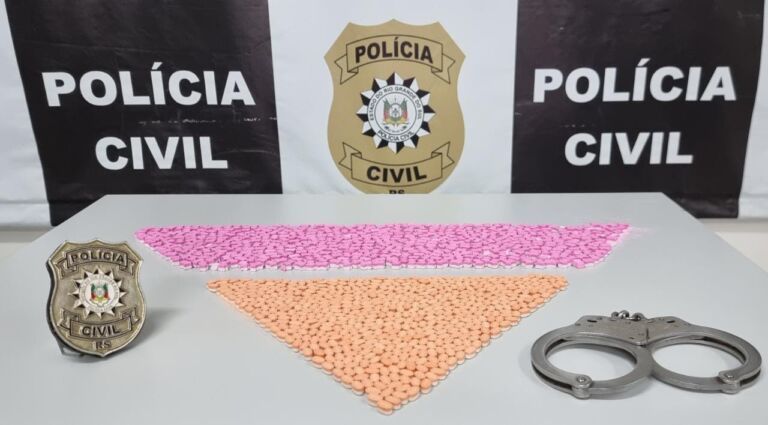 Polícia Civil prende traficantes e dá prejuízo de mais de R$ 100 mil para facção em Esteio