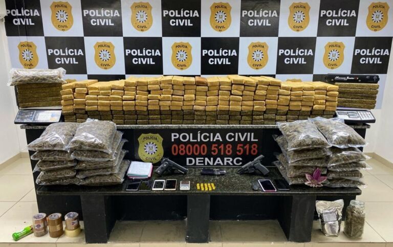 Casal que entregava drogas para facção no Centro de Canoas é preso com mais de 160kg de drogas