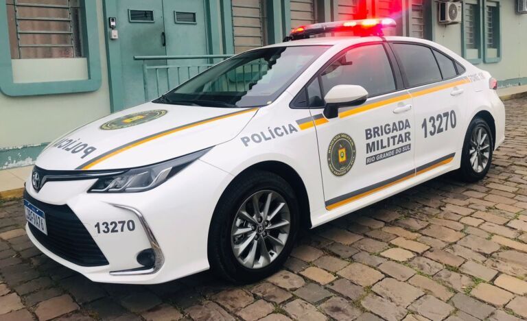 Mulher tenta matar marido a facadas