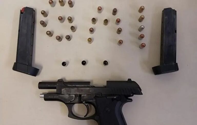 Pai atira contra filha