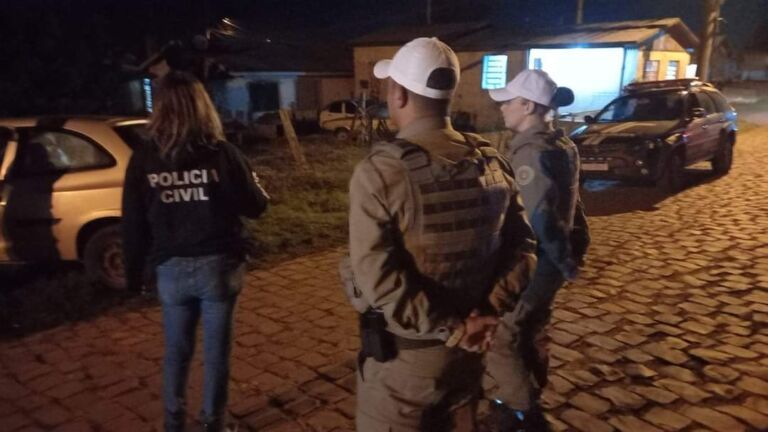 Motorista de Celta é morto com tiros na cabeça