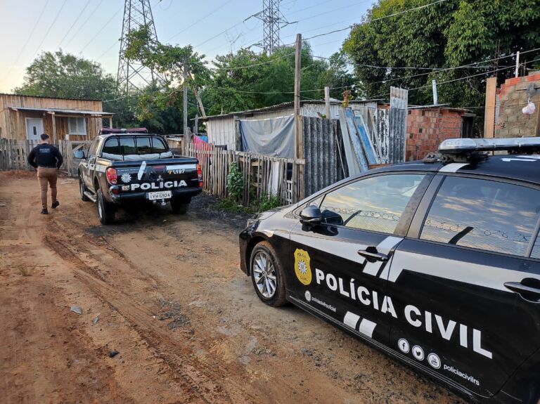 Criminoso acusado de matar esposa com tiros na cabeça é preso após sair da igreja em Canoas