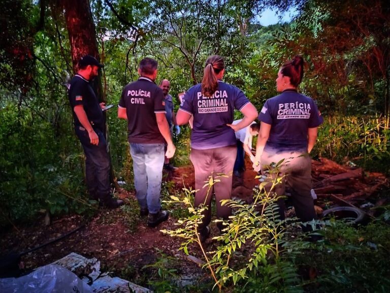 Ossada humana é encontrada perto de faculdade