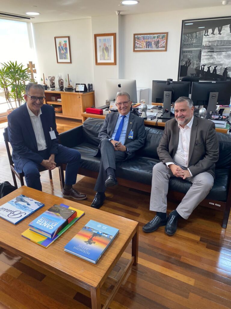 CANOAS | Jairo e Busato vão juntos à Brasília pedir socorro para o Hospital Universitário: dívida é de R$ 14 milhões