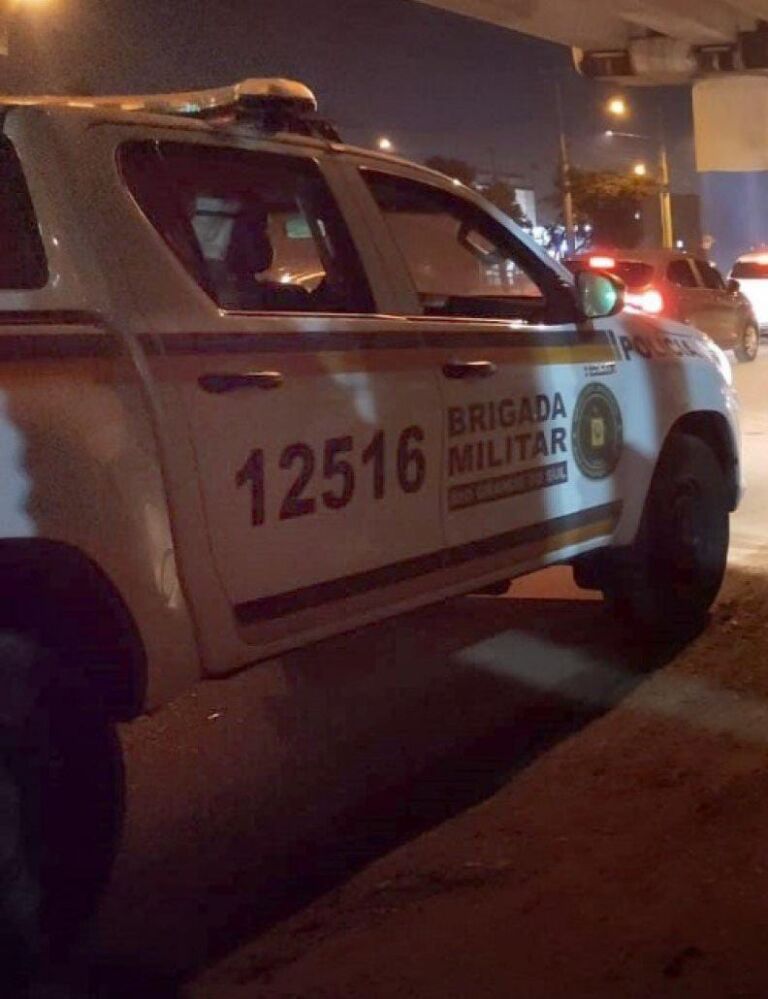 Homem é morto a tiros às margens de rodovia